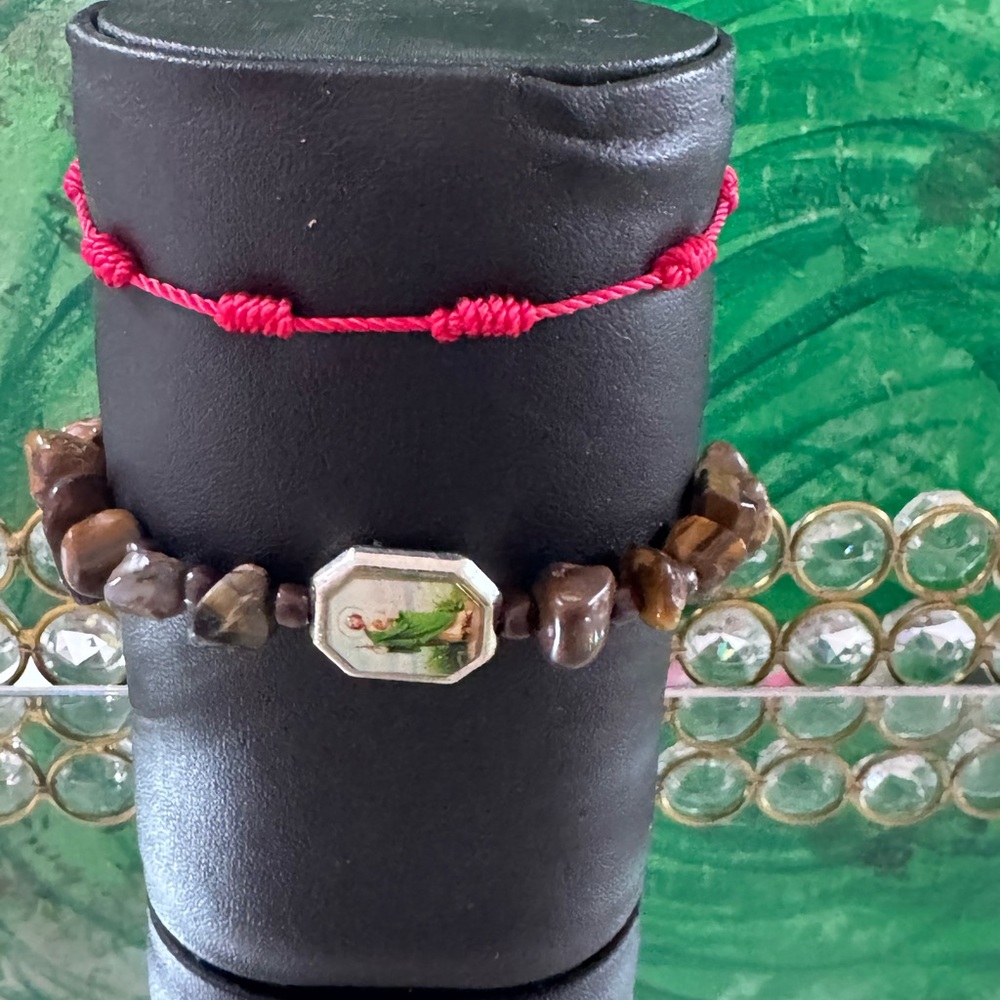 Beautiful San Judas bracelet with Ojo de tigers rock handmade